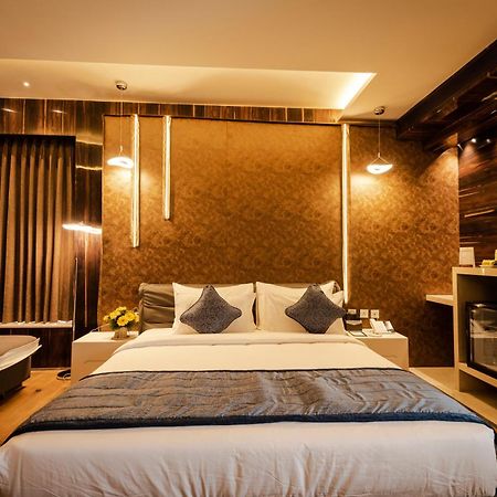 Hotel Park Elanza Coimbatore Exteriör bild