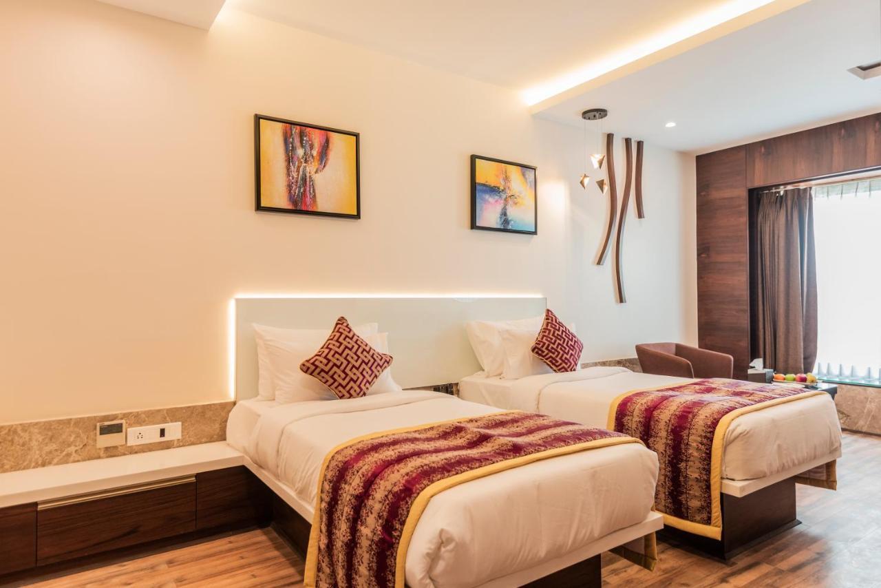 Hotel Park Elanza Coimbatore Exteriör bild